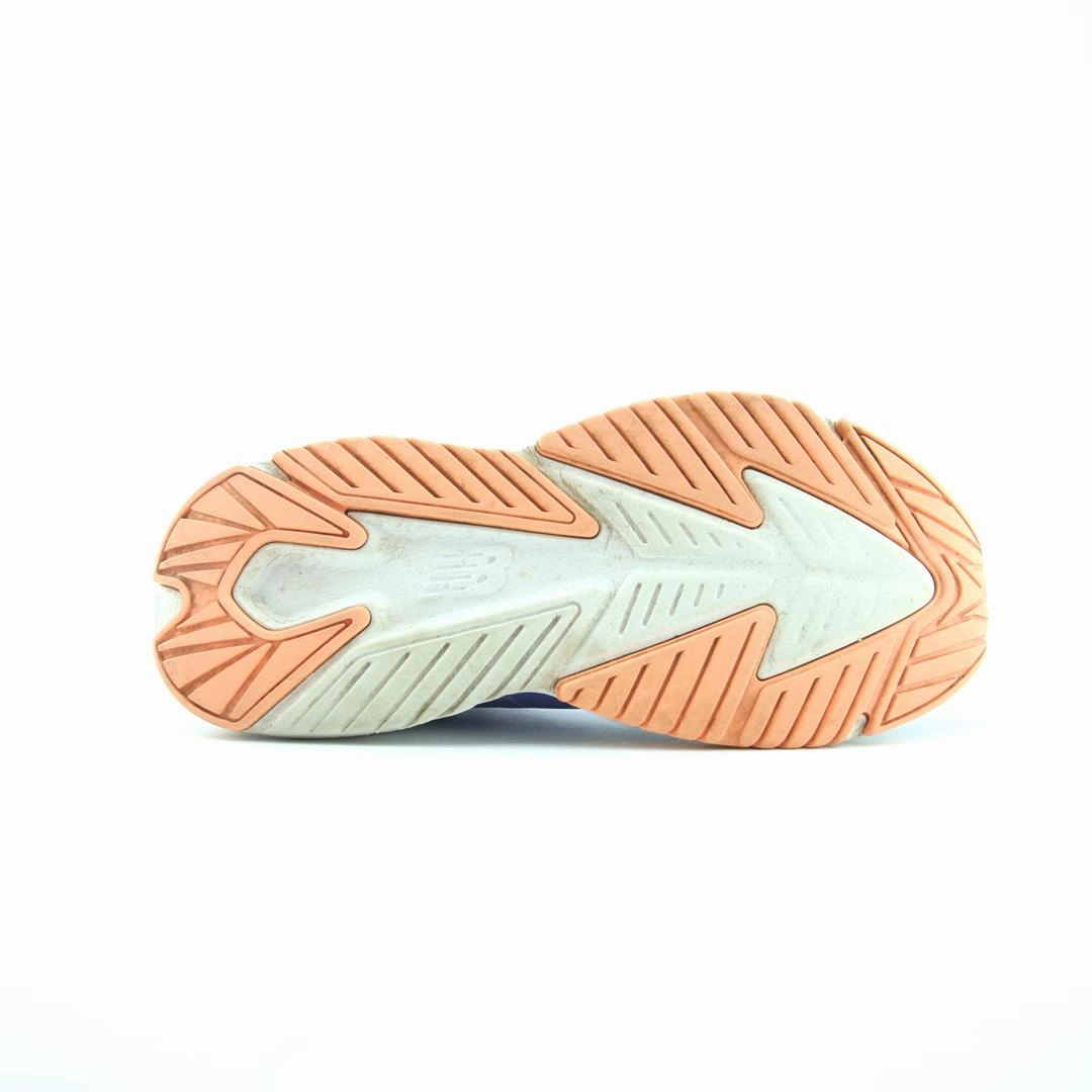 NEW BALANCE RAVE RUN V2 BUNGEE LACE New Balance trainer visuals