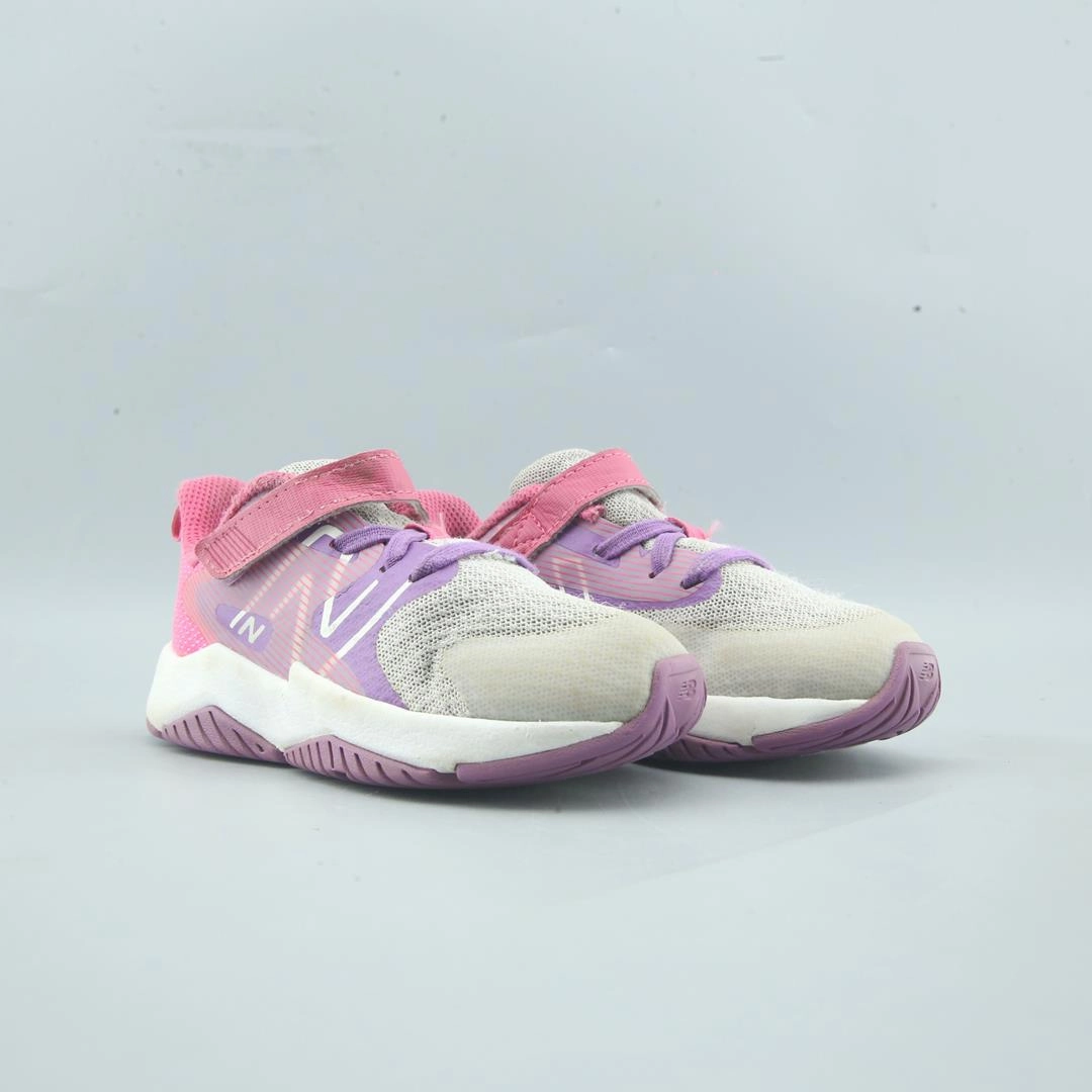 NEW BALANCE RAVE RUN V2 New Balance trainer visuals