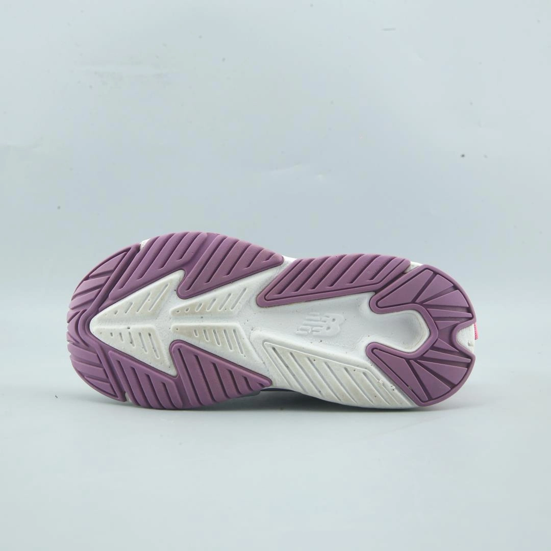 NEW BALANCE RAVE RUN V2 New Balance trainer visuals