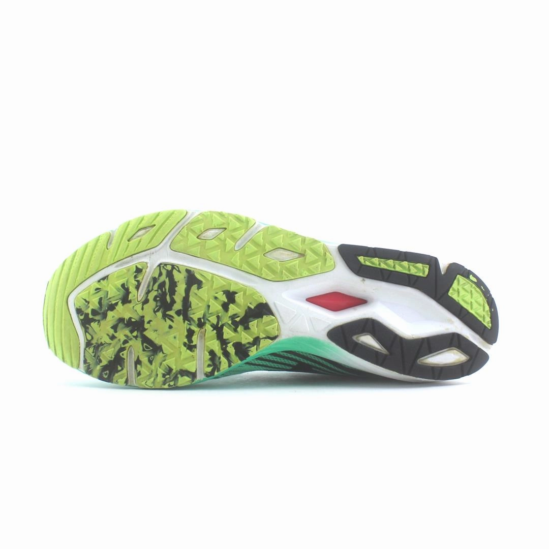NEW BALANCE RC 1400V5 New Balance trainer visuals