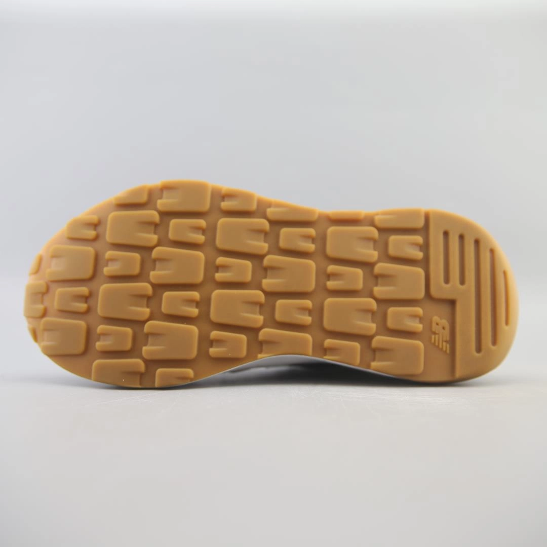 NEW BALANCE STAUD 57/40 New Balance casual shoe looks