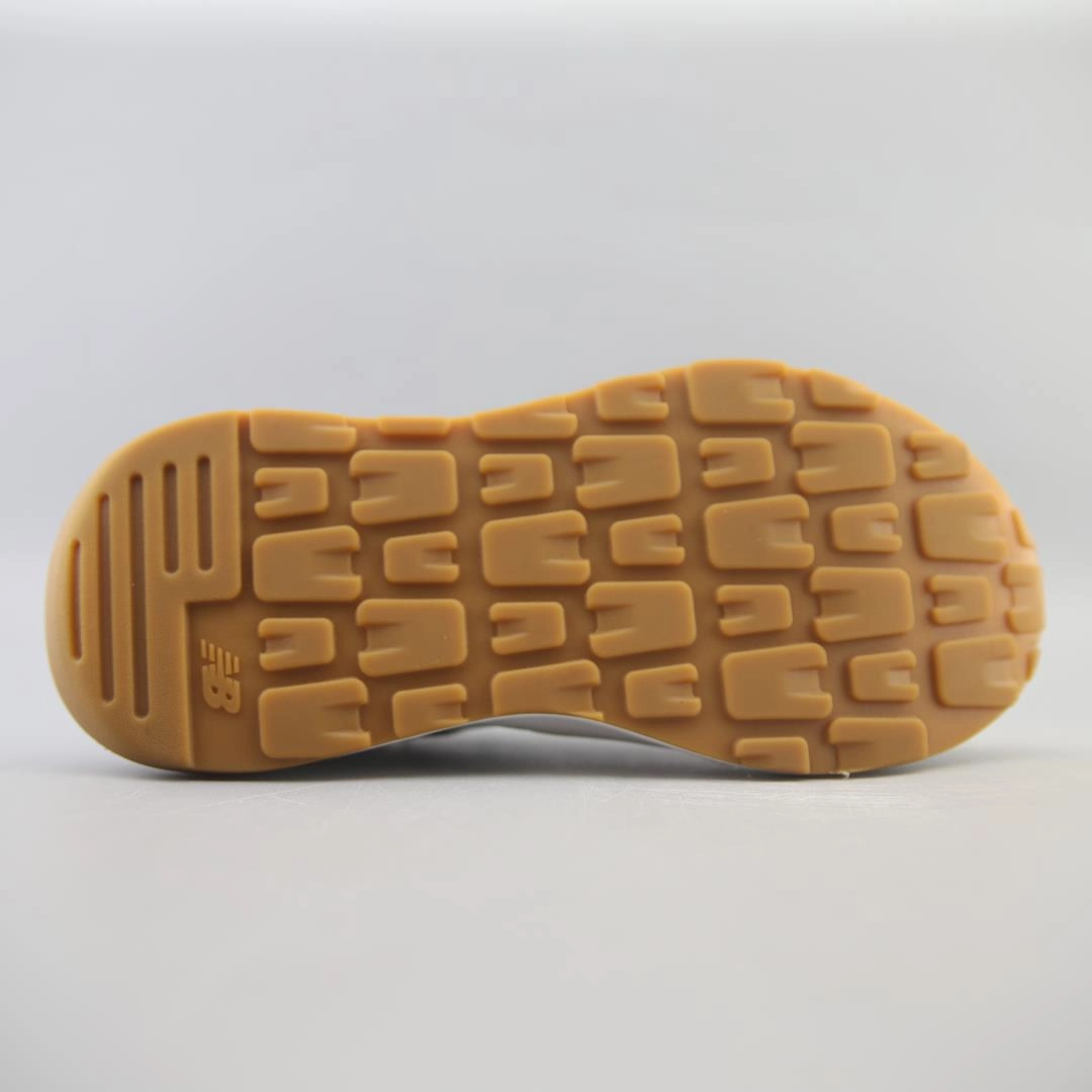 NEW BALANCE STAUD 57/40 New Balance casual shoe looks