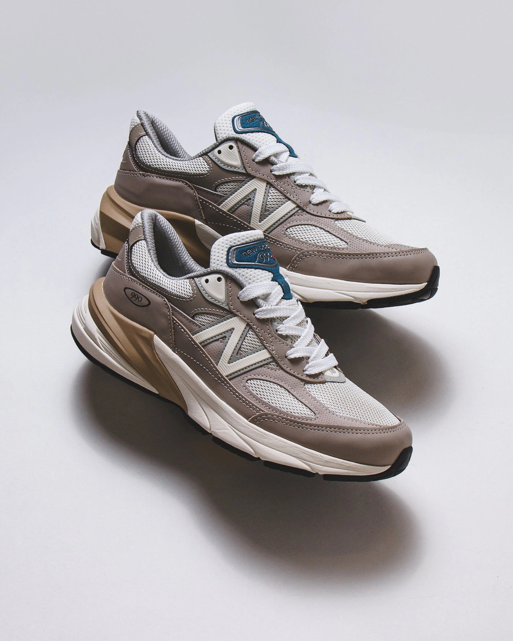 New Balance Unisex Made in USA 990v6 Light Mushroom U990MM6 classic New Balance pictures