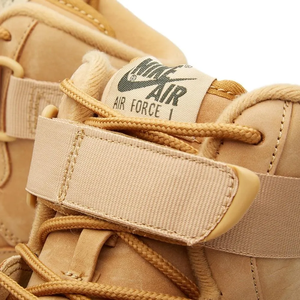 NIKE AIR FORCE 1 HIGH '07 LV8 Flax & Outdoor Green Nike Air Force 1 low-top sneakers