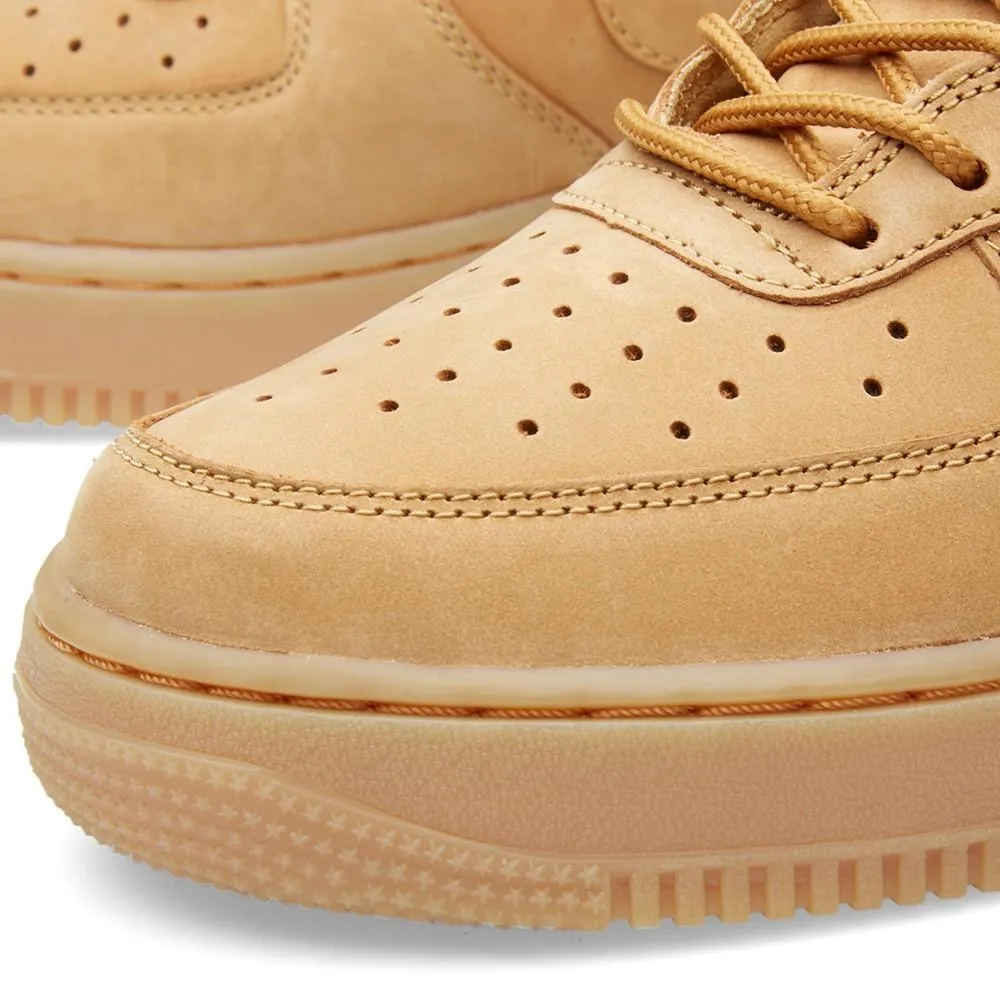 NIKE AIR FORCE 1 HIGH '07 LV8 Flax & Outdoor Green Nike Air Force 1 low-top sneakers