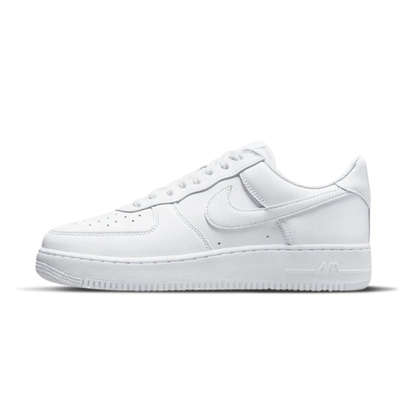 Nike Air Force 1 Low 'Colour of the Month - White' Nike Air Force 1 timeless sneakers for any outfit