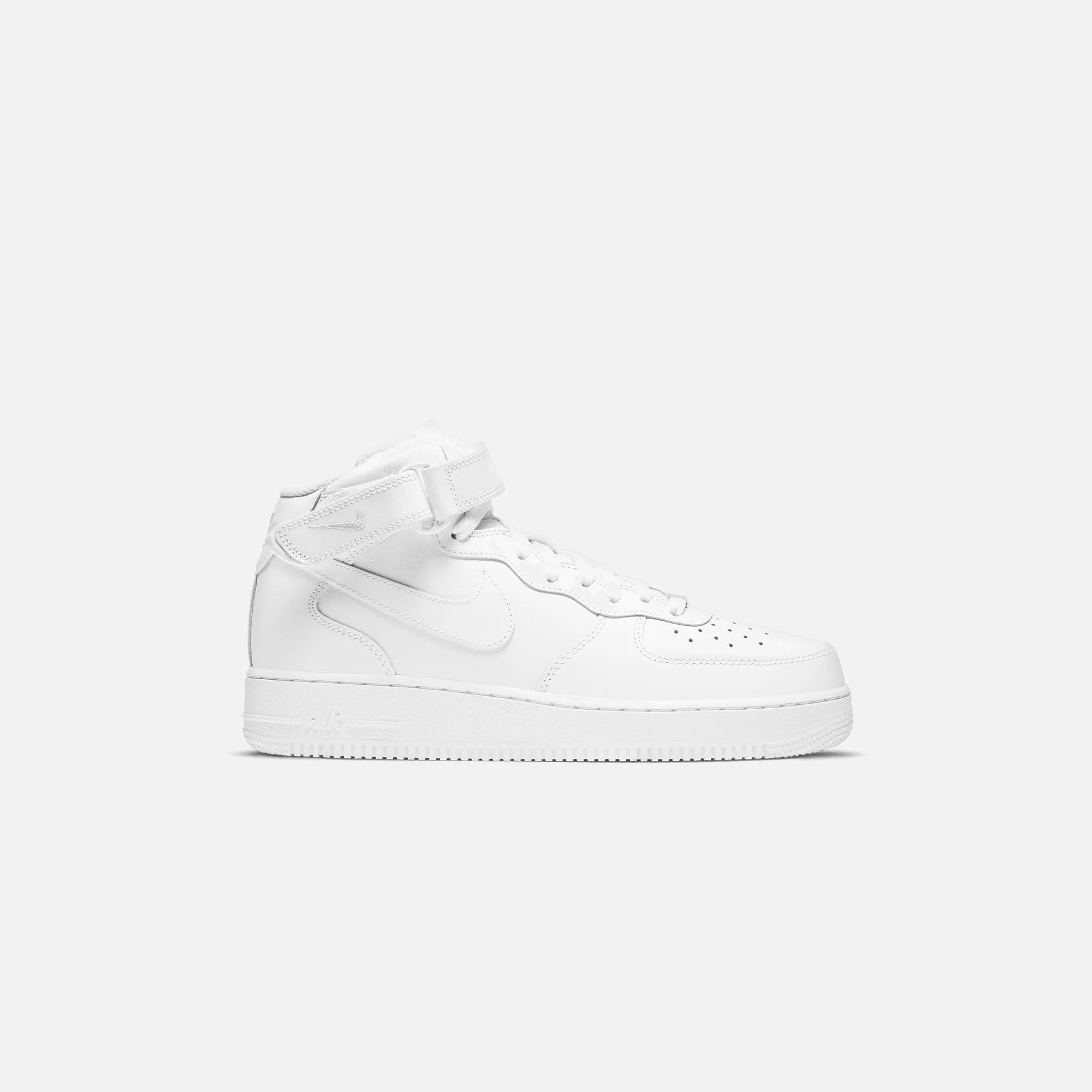 Nike Air Force 1 Mid `07 - White Nike casual sneakers for men and women