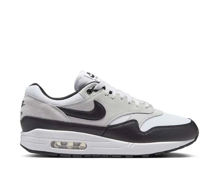 Nike Air Max 1 Ess nike air max 1 retro running sneakers