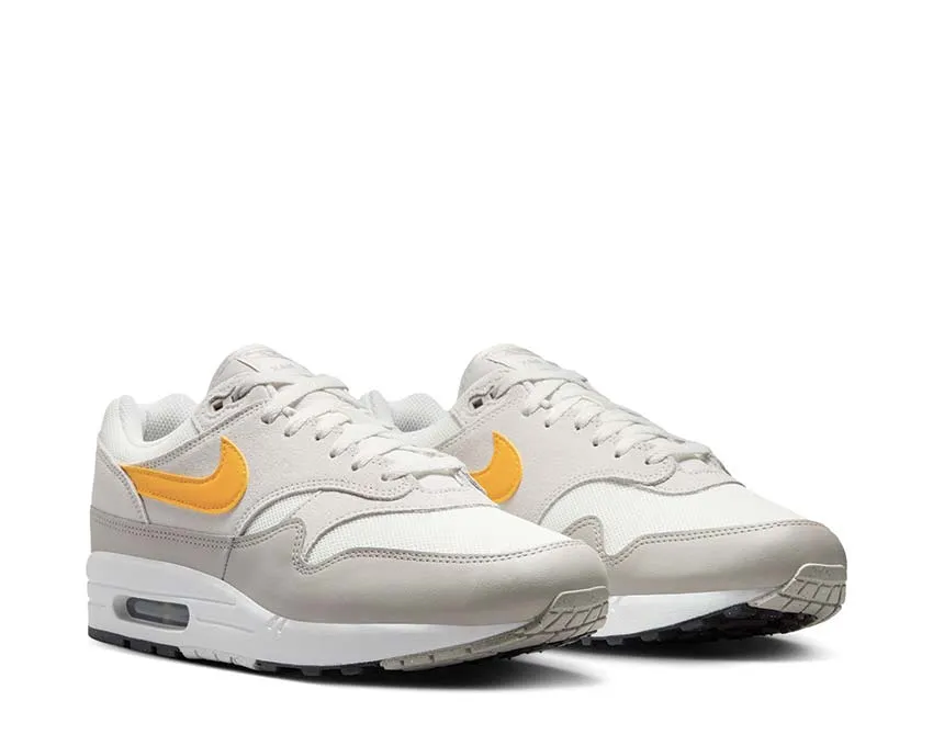 Nike Air Max 1 Essential "University Gold" Nike Air Max 97