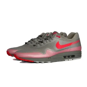 NIke Air Max 1 Hyperfuse "Solar Red" Nike Air Max sneakers with air cushioning design