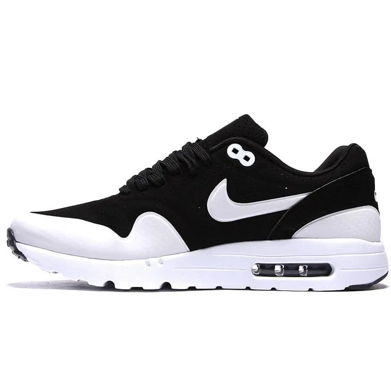 Nike Air Max 1 Ultra Moire Trainer Nike Air Max sneakers with air cushioning design