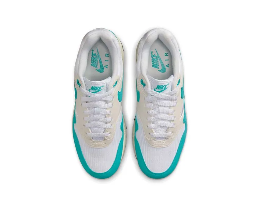 Nike Air Max 1 W Nike retro-inspired sneakers
