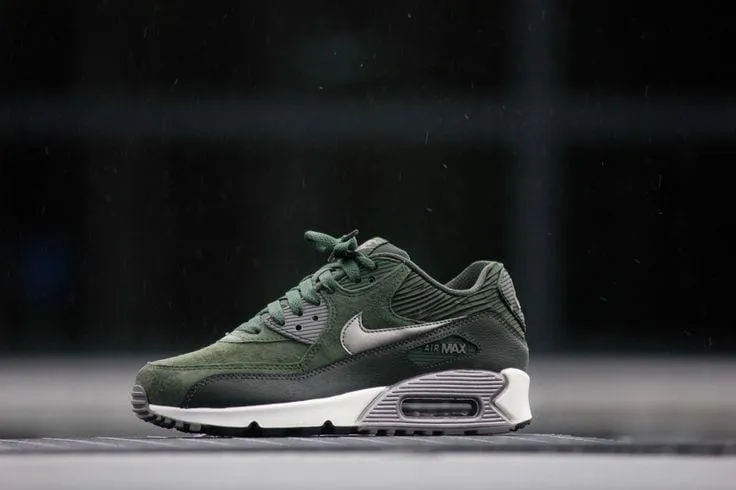 Nike Air Max 90 Carbon Green Leather Trainers Nike Air Max cushioned sneakers