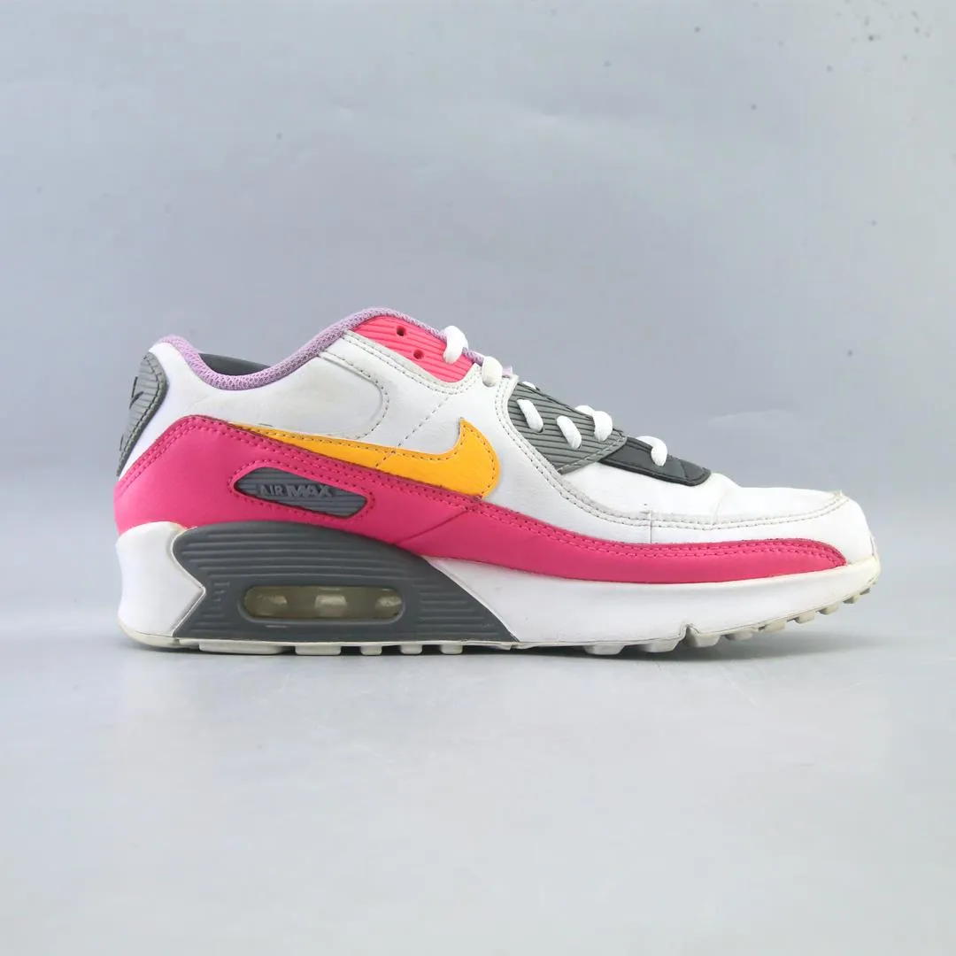 NIKE AIR MAX 90 Nike lifestyle footwear visuals
