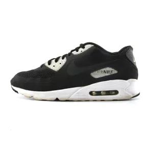 NIKE AIR MAX 90 ULTRA ESSENTIAL Nike modern athletic shoe designs