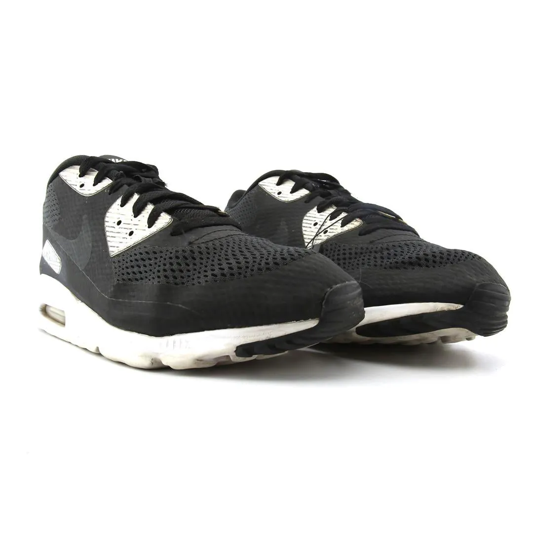 NIKE AIR MAX 90 ULTRA ESSENTIAL classic Nike shoe photos