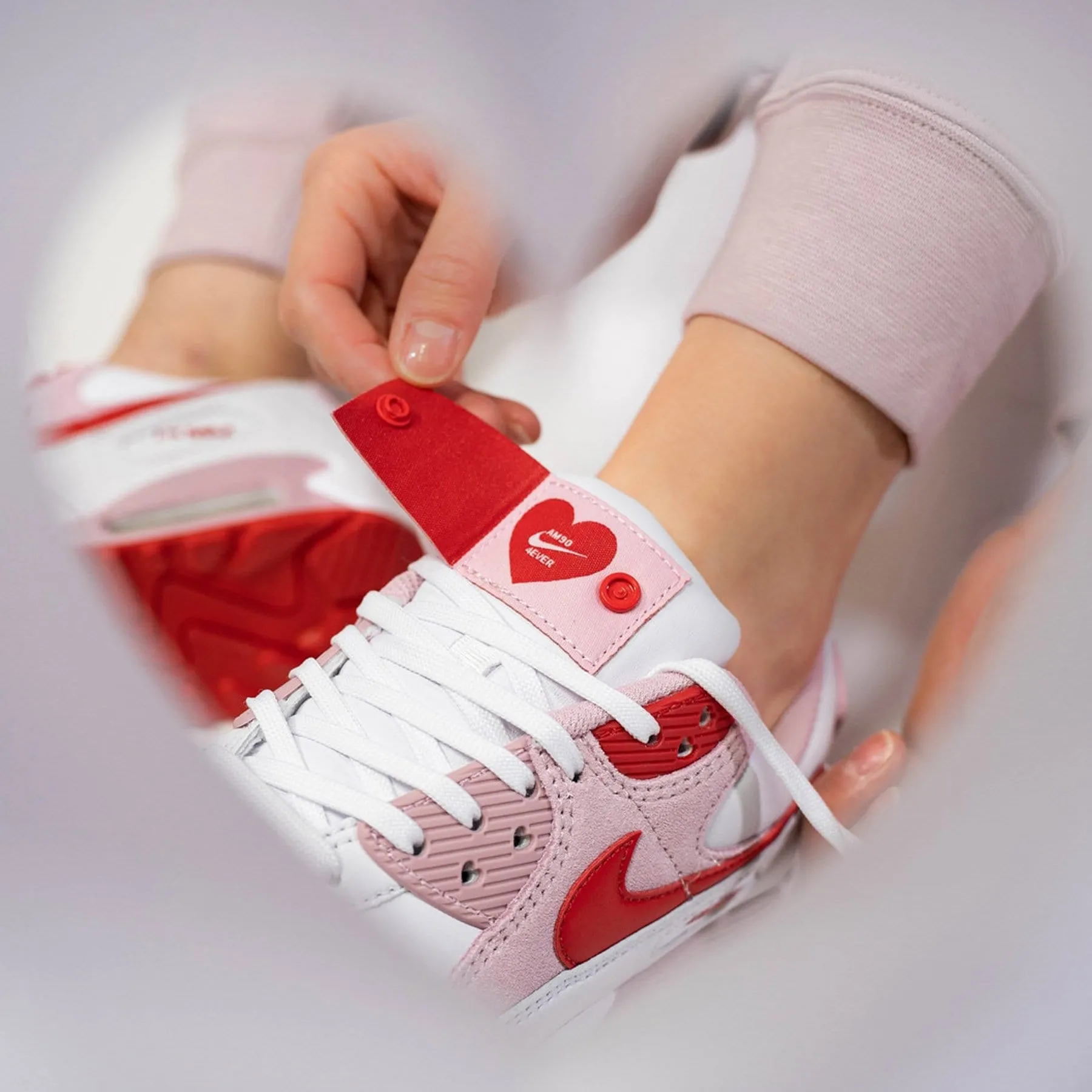Nike Air Max 90 Wmns 'Valentine's Day' Nike Air Max running sneakers