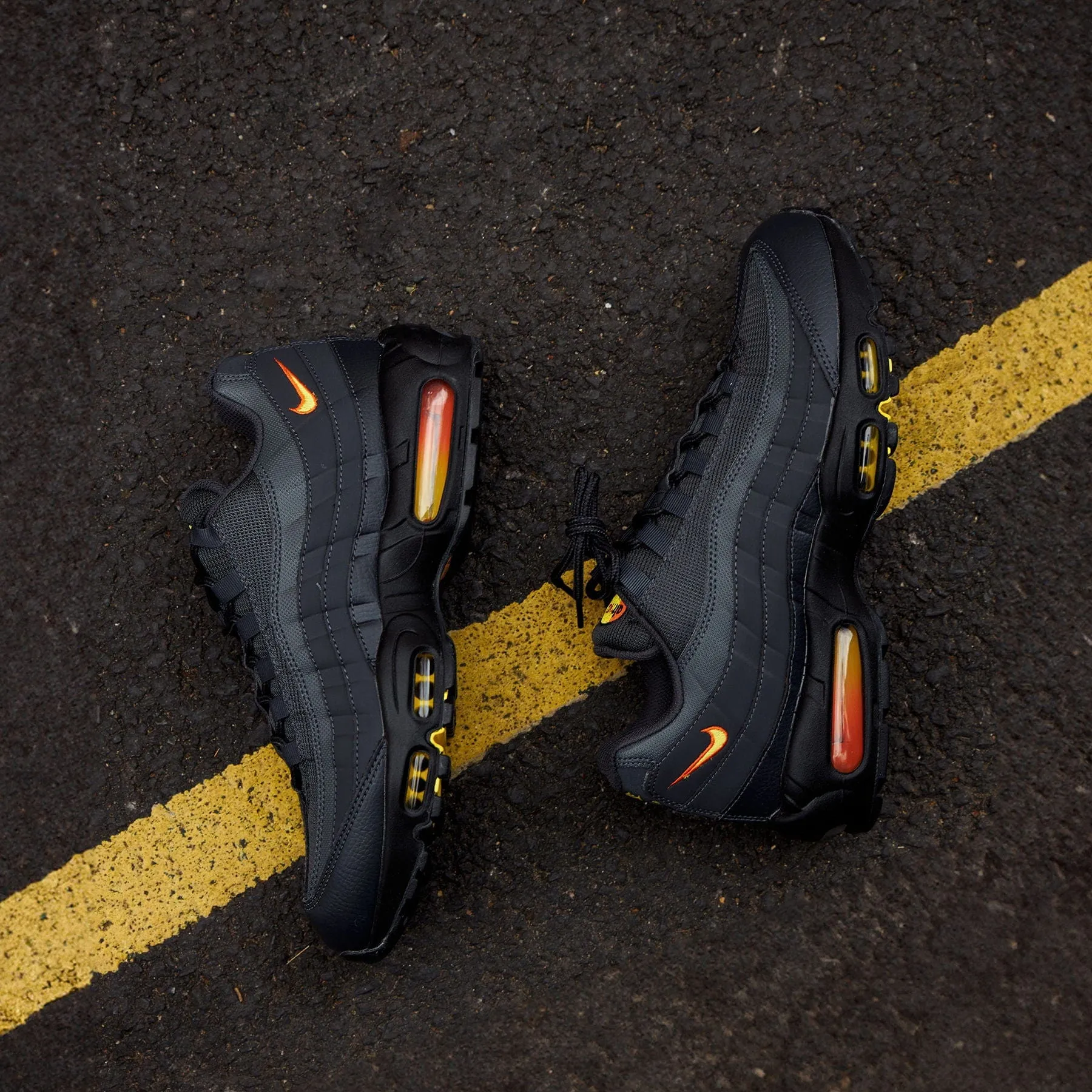 Nike Air Max 95 'Anthracite Opti Yellow' Nike Air Max running sneakers