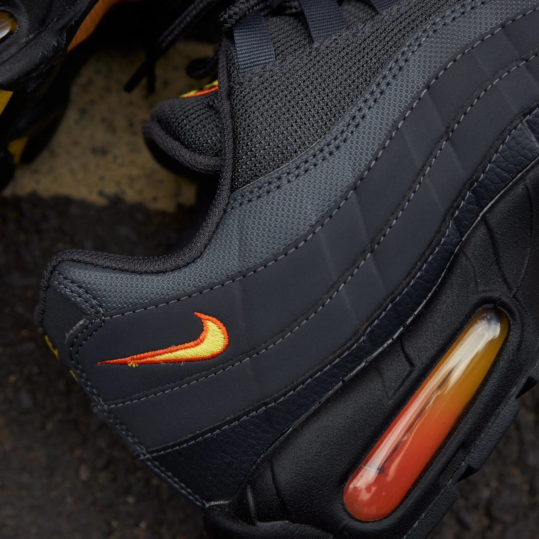 Nike Air Max 95 'Anthracite Opti Yellow' Nike Air Max running sneakers