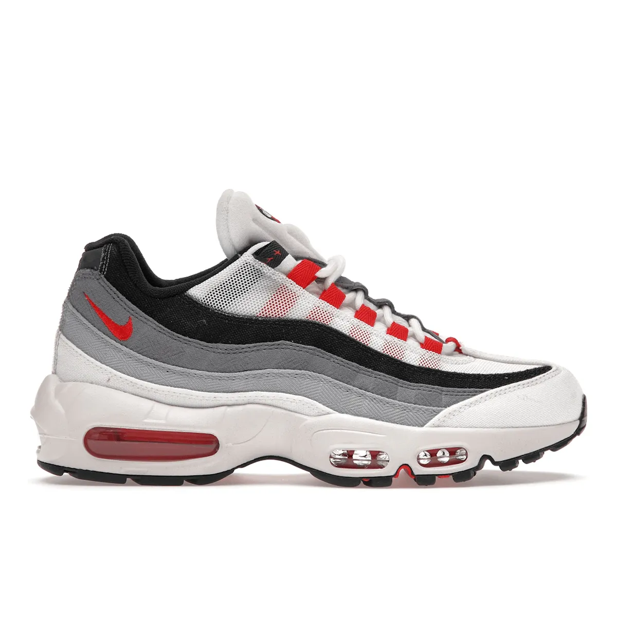 Nike Air Max 95 Black Nike Air Max casual shoes with visible air tech