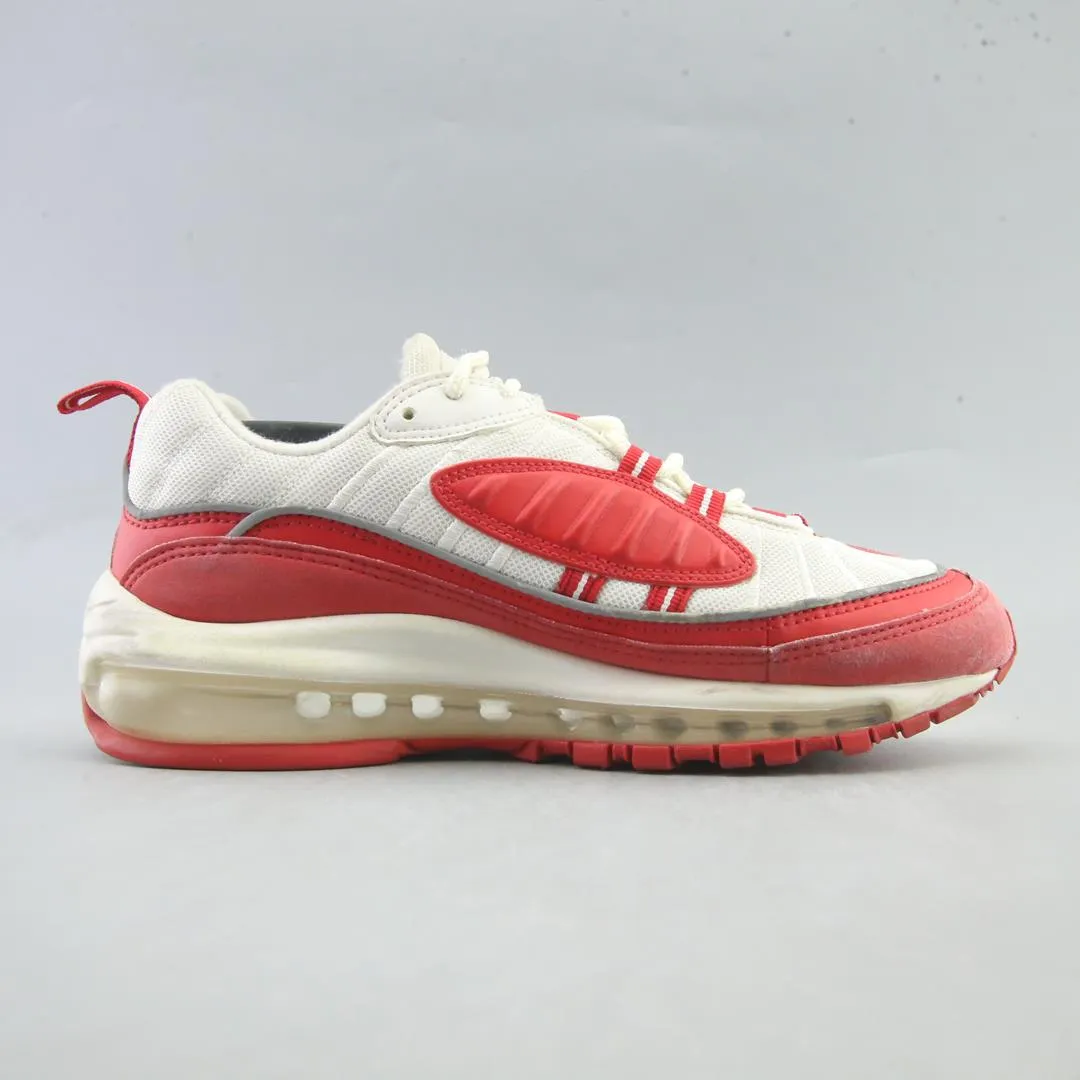 NIKE AIR MAX 98 classic Nike shoe photos