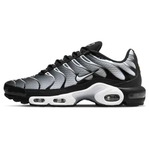 Nike Air Max Plus 'Black Metallic Silver' Nike Air Max lifestyle sneakers with sport details