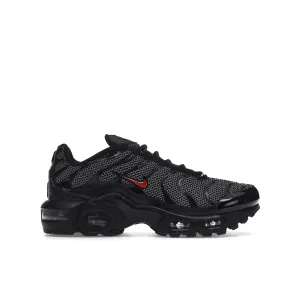 Nike Air Max Plus Black University Red Reflective Silver Nike Air Max casual shoes with visible air tech
