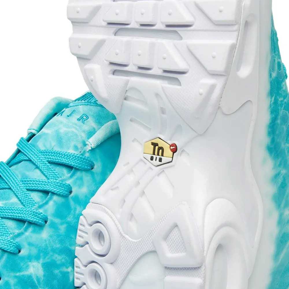 NIKE AIR MAX PLUS GPX PREMIUM SP Turbo Green & White Nike Air Max cushioned sneakers