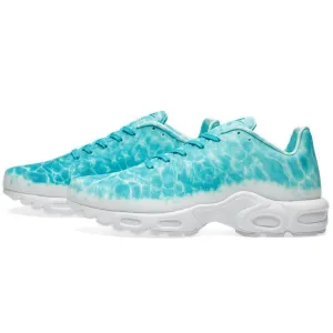 NIKE AIR MAX PLUS GPX PREMIUM SP Turbo Green & White Nike Air Max sneakers with air cushioning design