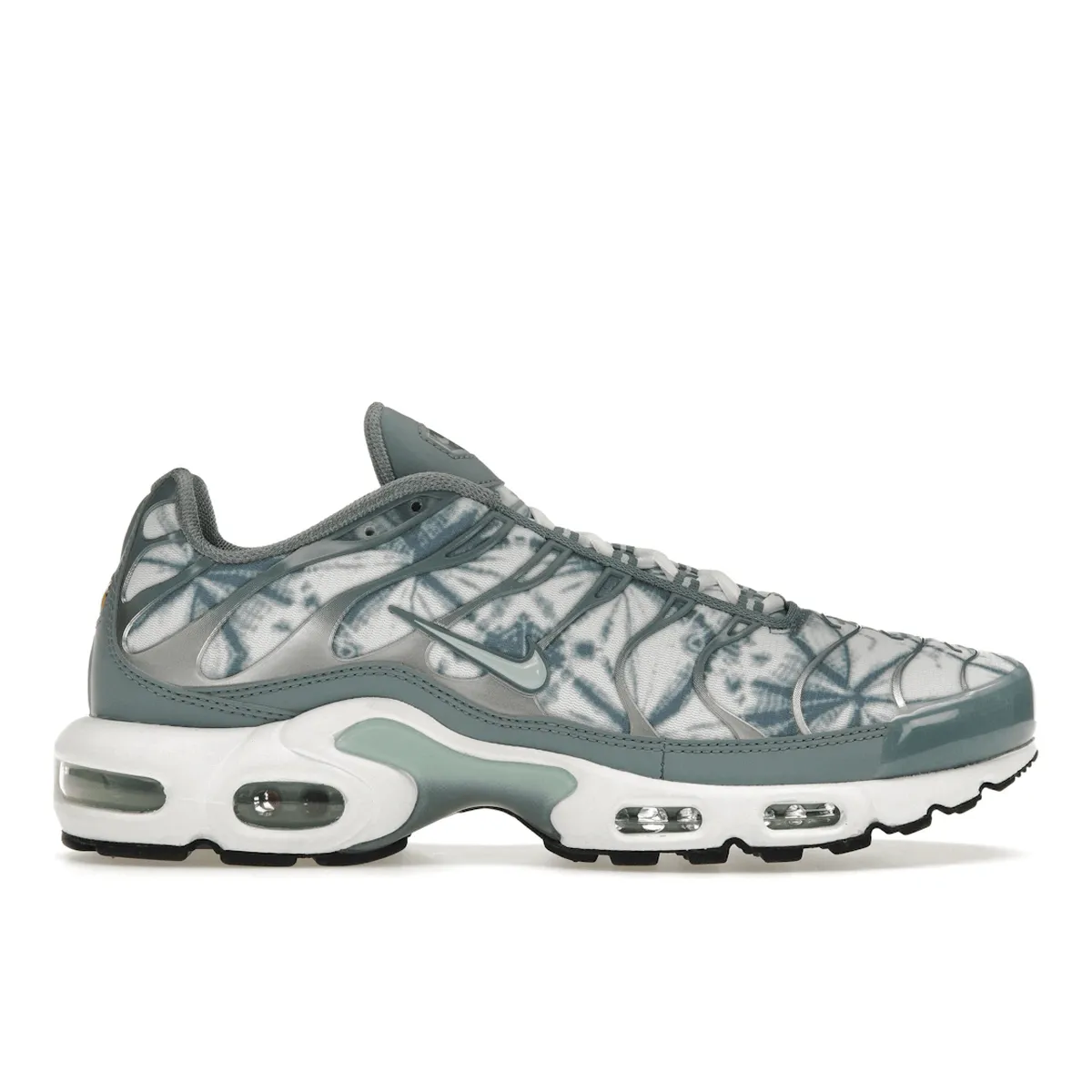 Nike Air Max Plus Origins Waterway Nike Air Max casual shoes with visible air tech