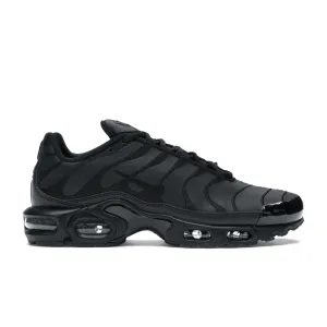 Nike Air Max Plus Triple Black Leather Nike Air Max casual shoes with visible air tech