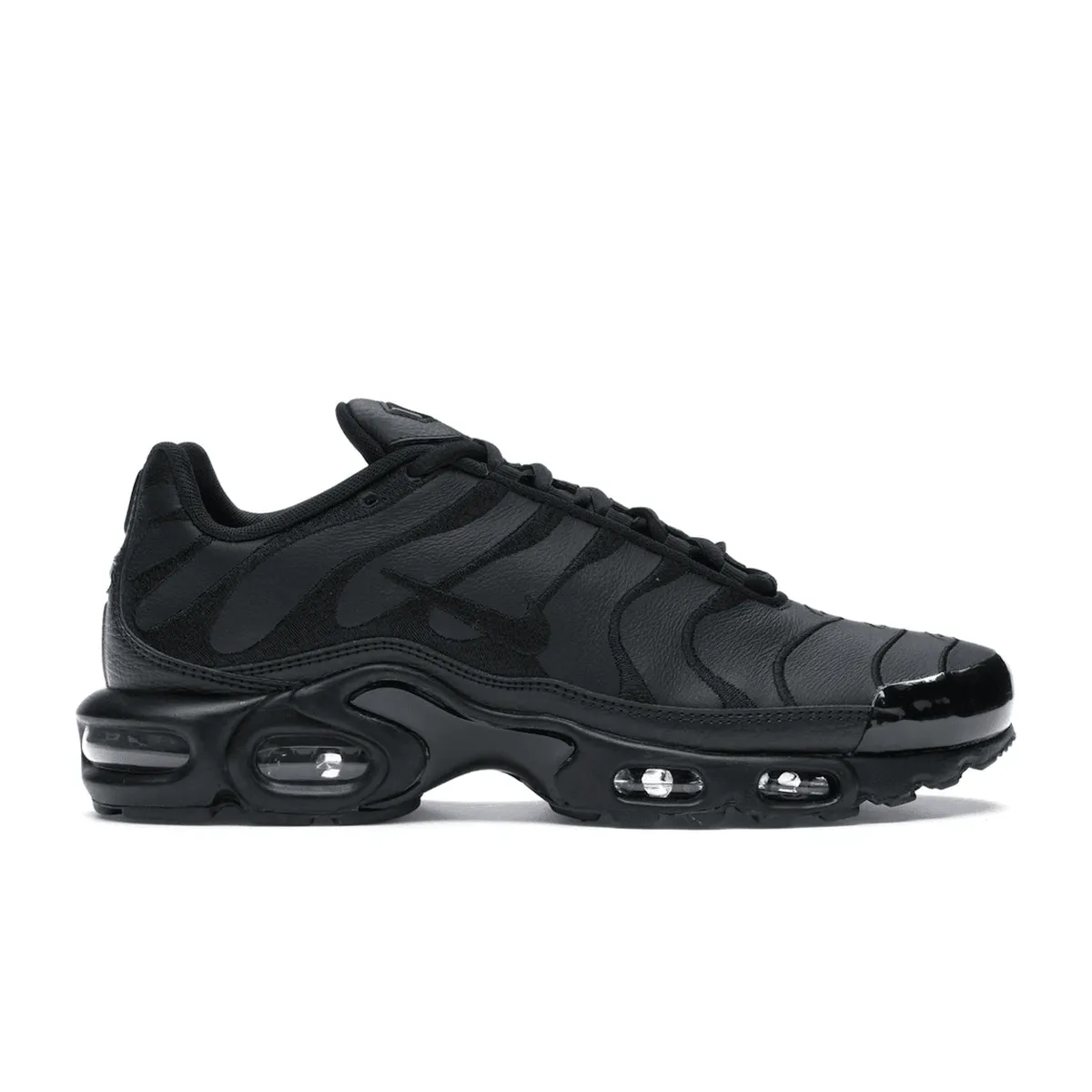 Nike Air Max Plus Triple Black Leather Nike Air Max casual shoes with visible air tech