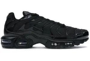 Nike Air Max Plus Triple Black Nike Air Max casual shoes with visible air tech