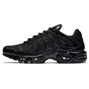 Nike Air Max Plus 'Triple Black' Nike Air Max lifestyle sneakers with sport details