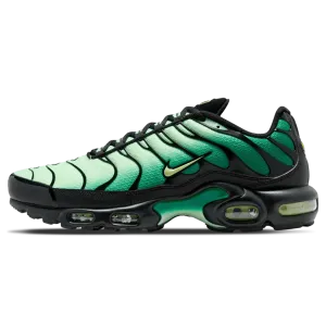 Nike Air Max Plus 'Vapor Green Gradient' nike air max plus bold design performance sneakers