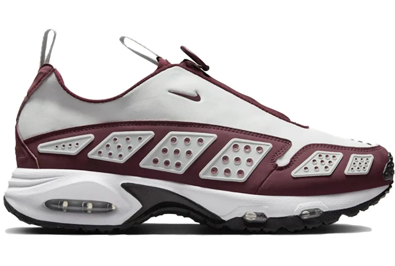 Nike Air Max Sunder Burgundy Crush Nike Air Max casual shoes with visible air tech