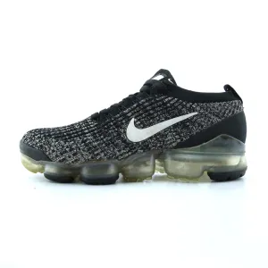 NIKE  AIR VAPORMAX FLYKNIT 3 Nike modern athletic shoe designs