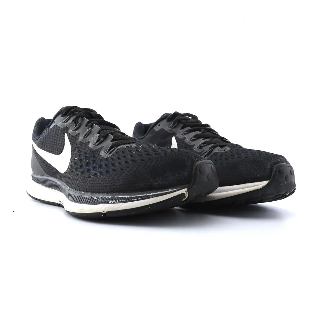 NIKE AIR ZOOM PEGASUS 34 classic Nike shoe photos