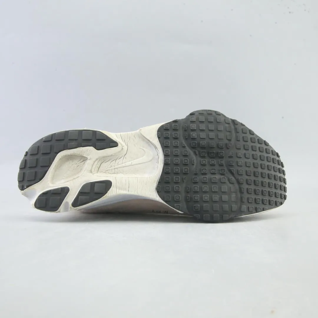 NIKE AIR ZOOM TIPO classic Nike shoe photos