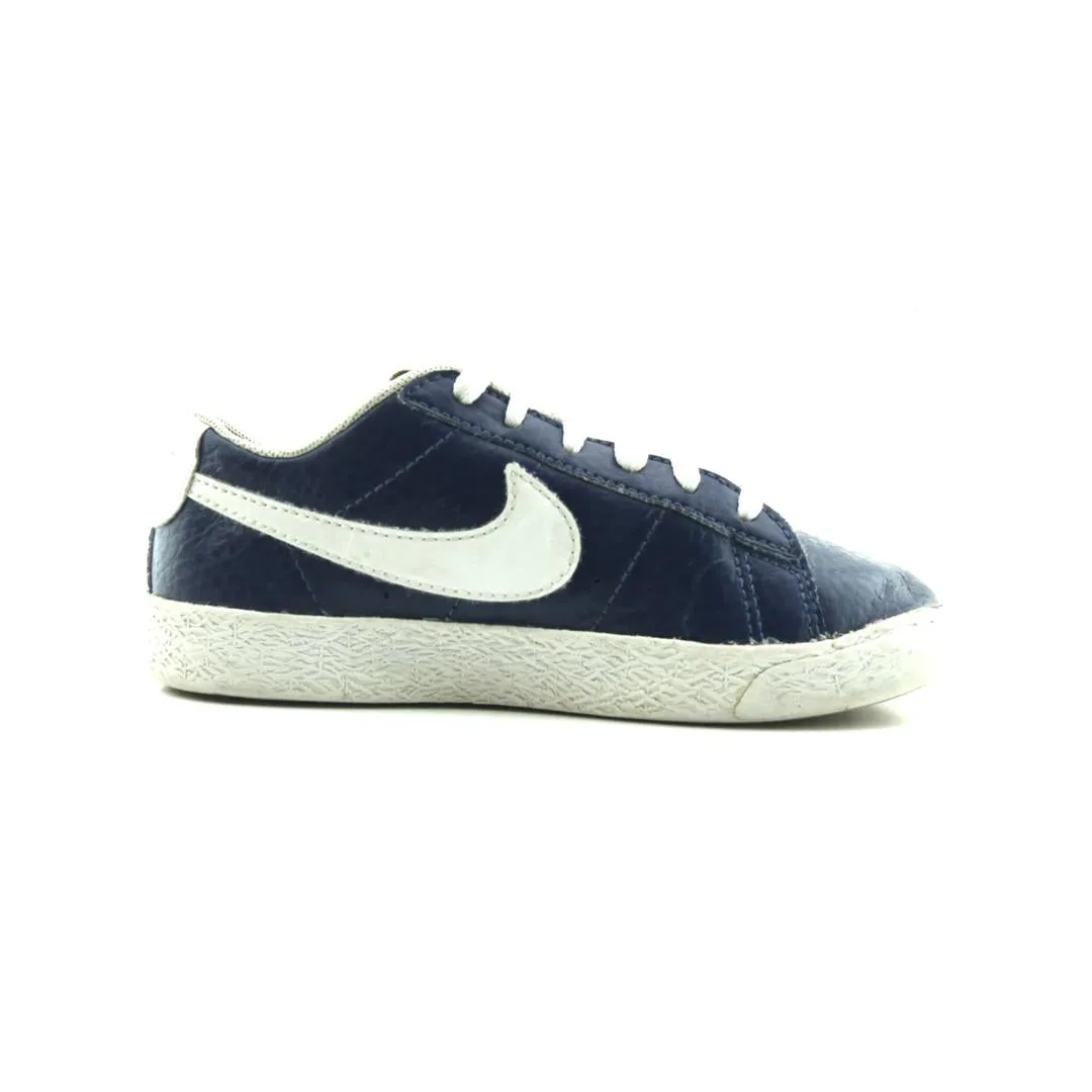 NIKE BLAZER LOW '77 Nike lifestyle footwear visuals