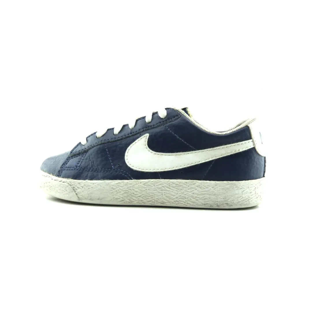 NIKE BLAZER LOW '77 Nike versatile casual footwear