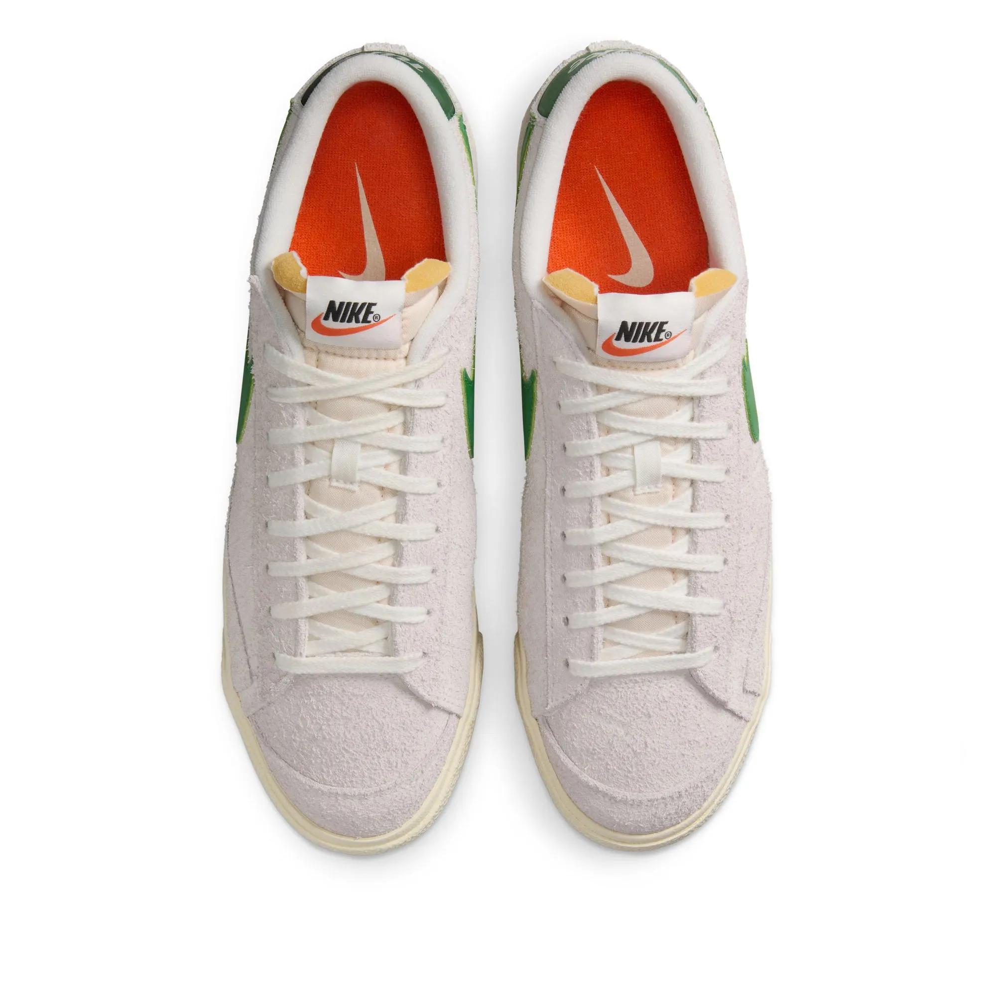 Nike Blazer Low '77 Premium - Summit White/Kelly Green Nike signature shoe looks