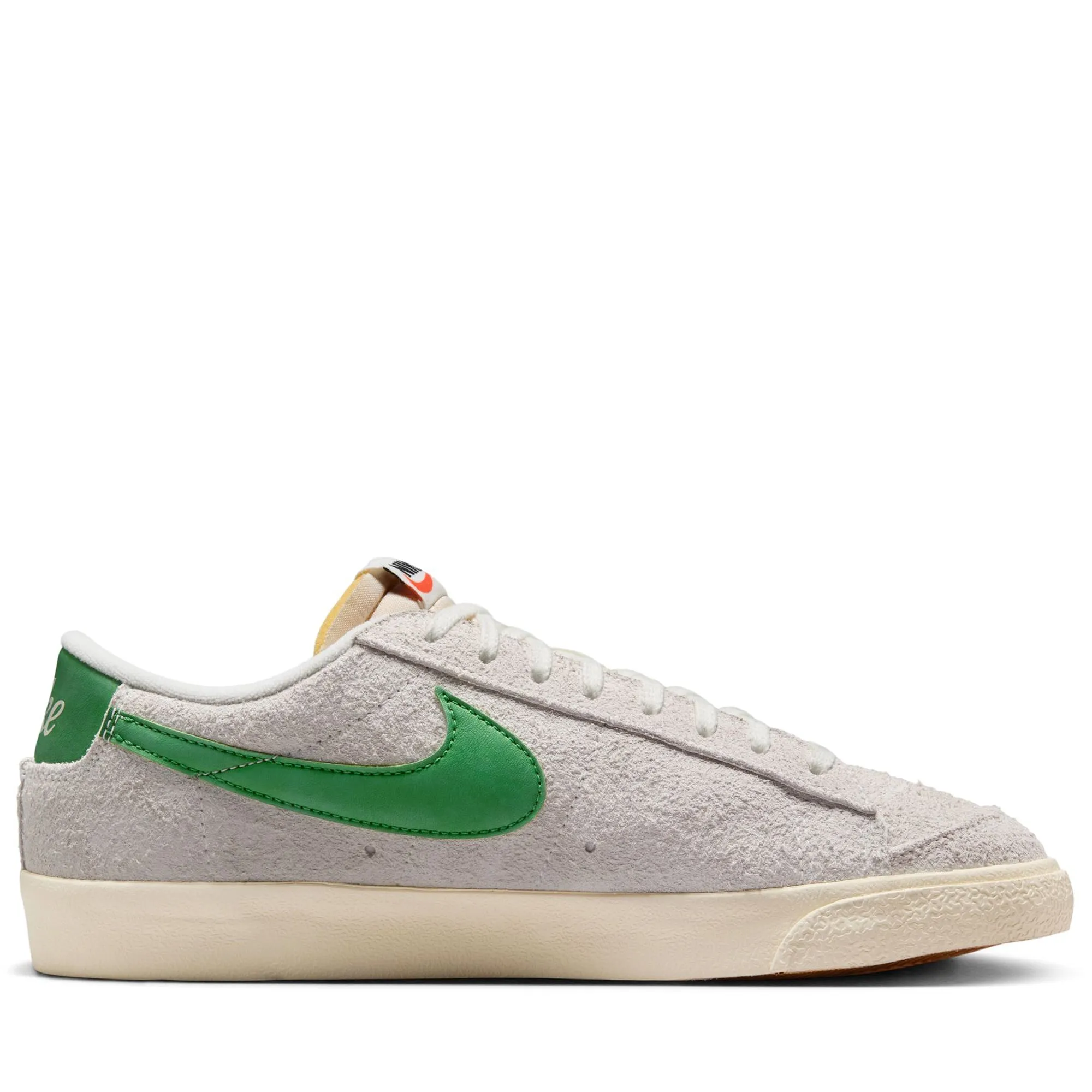 Nike Blazer Low '77 Premium - Summit White/Kelly Green Nike signature shoe looks