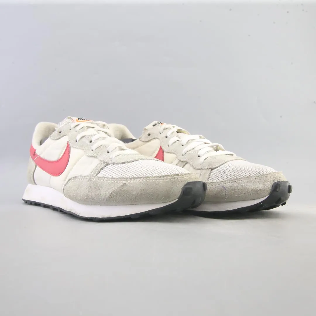 NIKE  CHALLENGER OG classic Nike shoe photos
