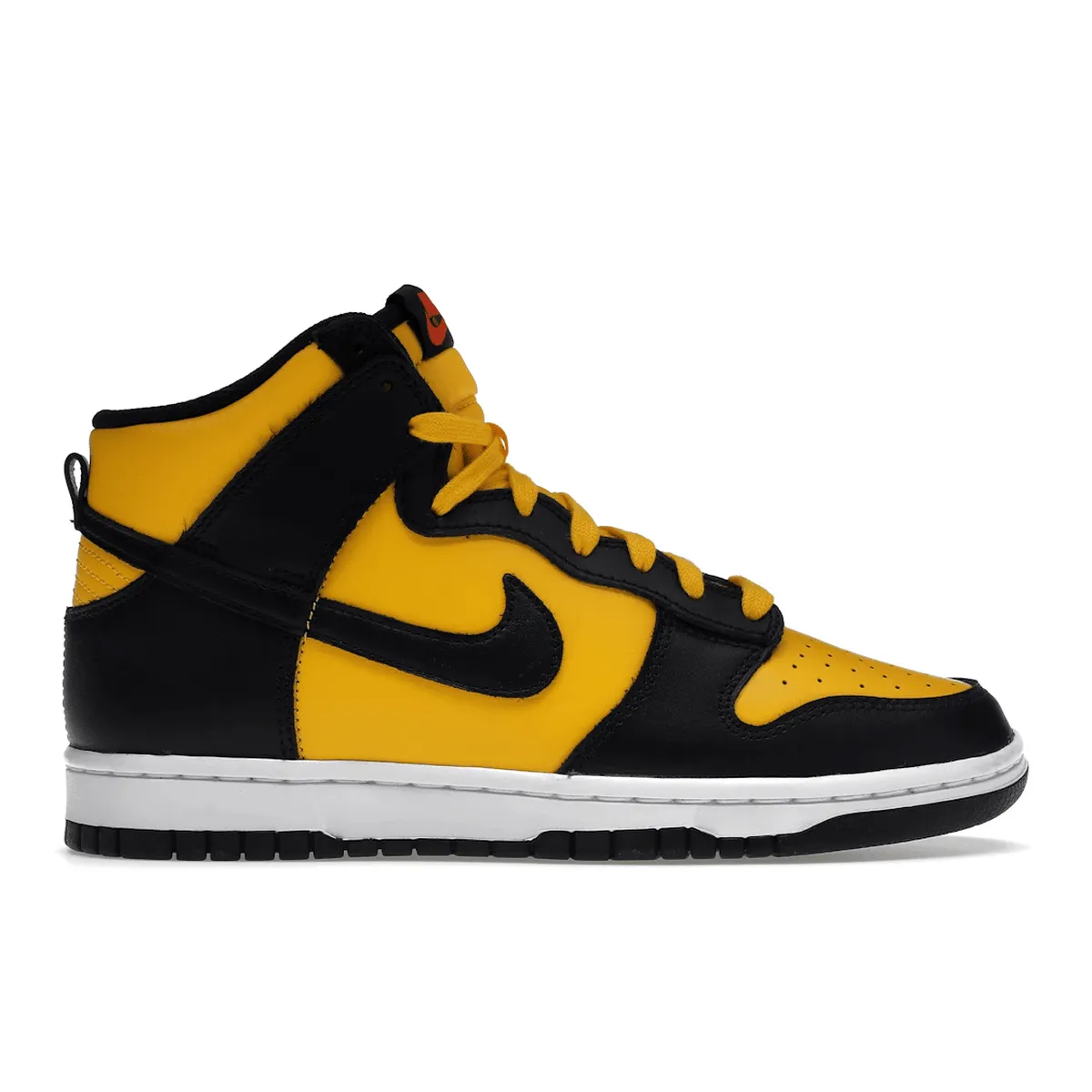 Nike Dunk High Retro Reverse Goldenrod Nike Dunk stylish shoes for sport and street