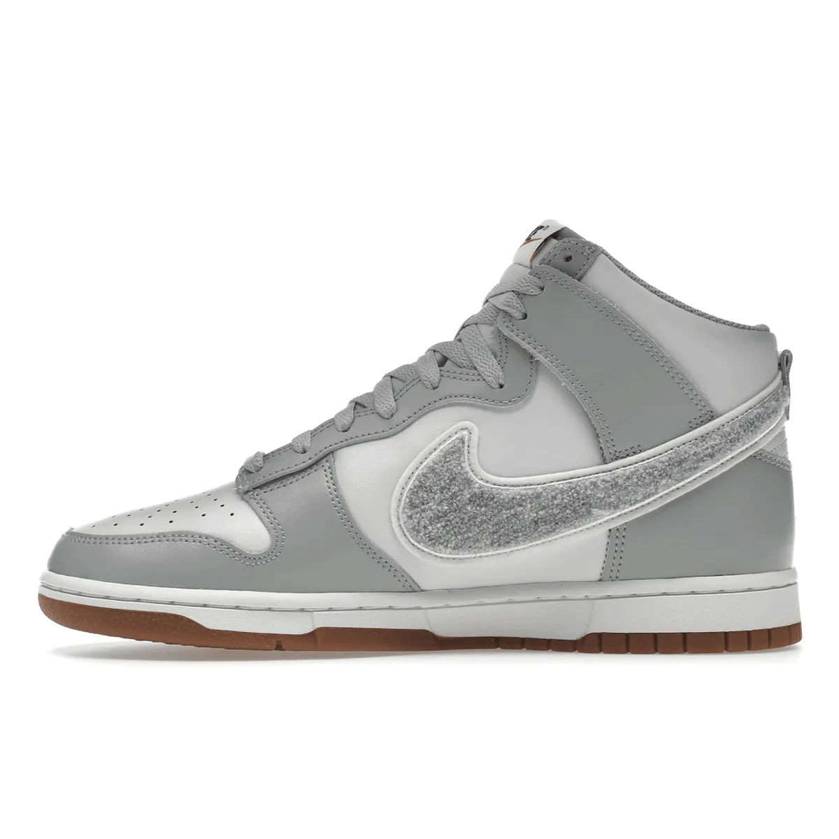 Nike Dunk High University Chenille Swoosh Light Smoke Grey Nike Dunk heritage sneakers