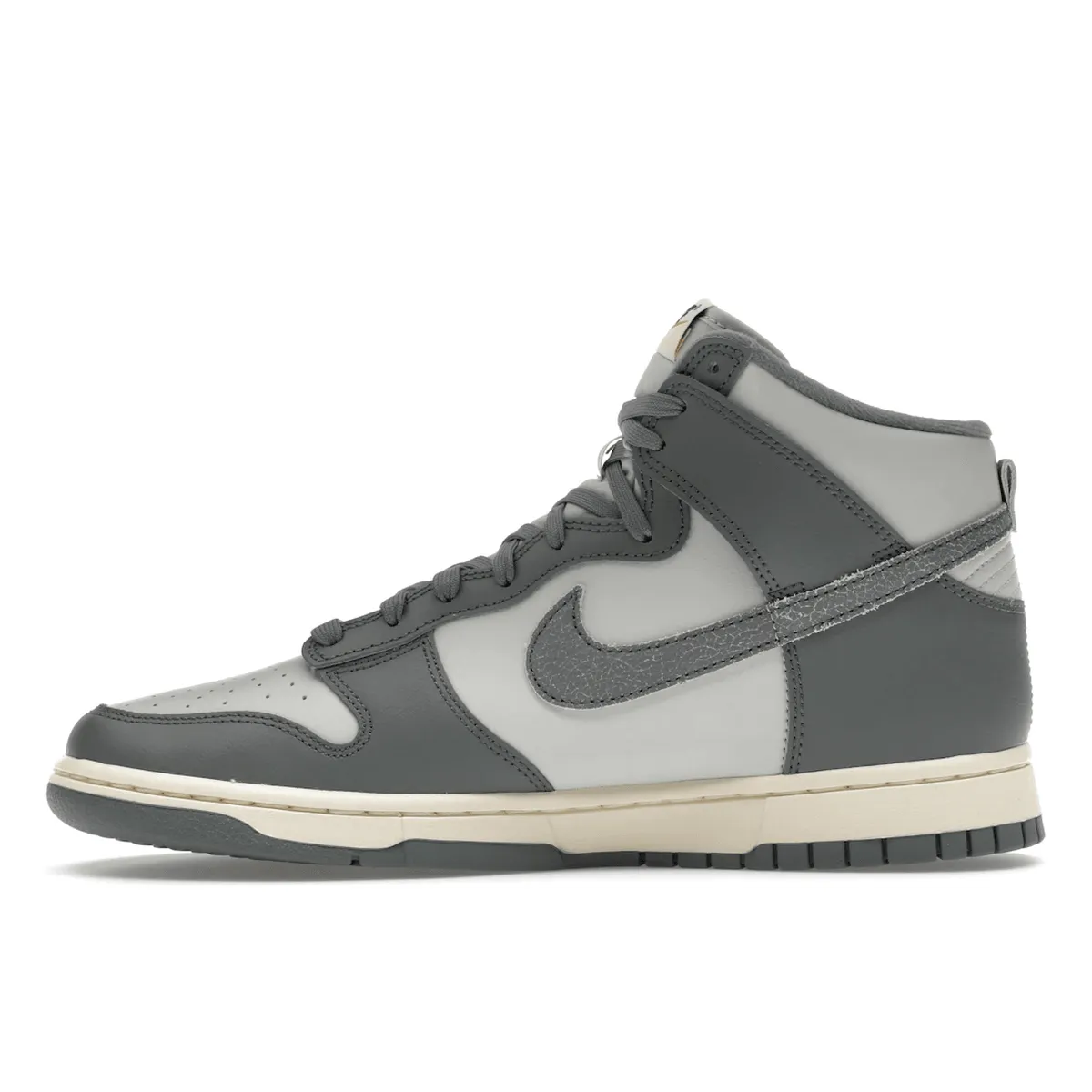 Nike Dunk High Vintage Light Bone Grey Nike Dunk heritage sneakers