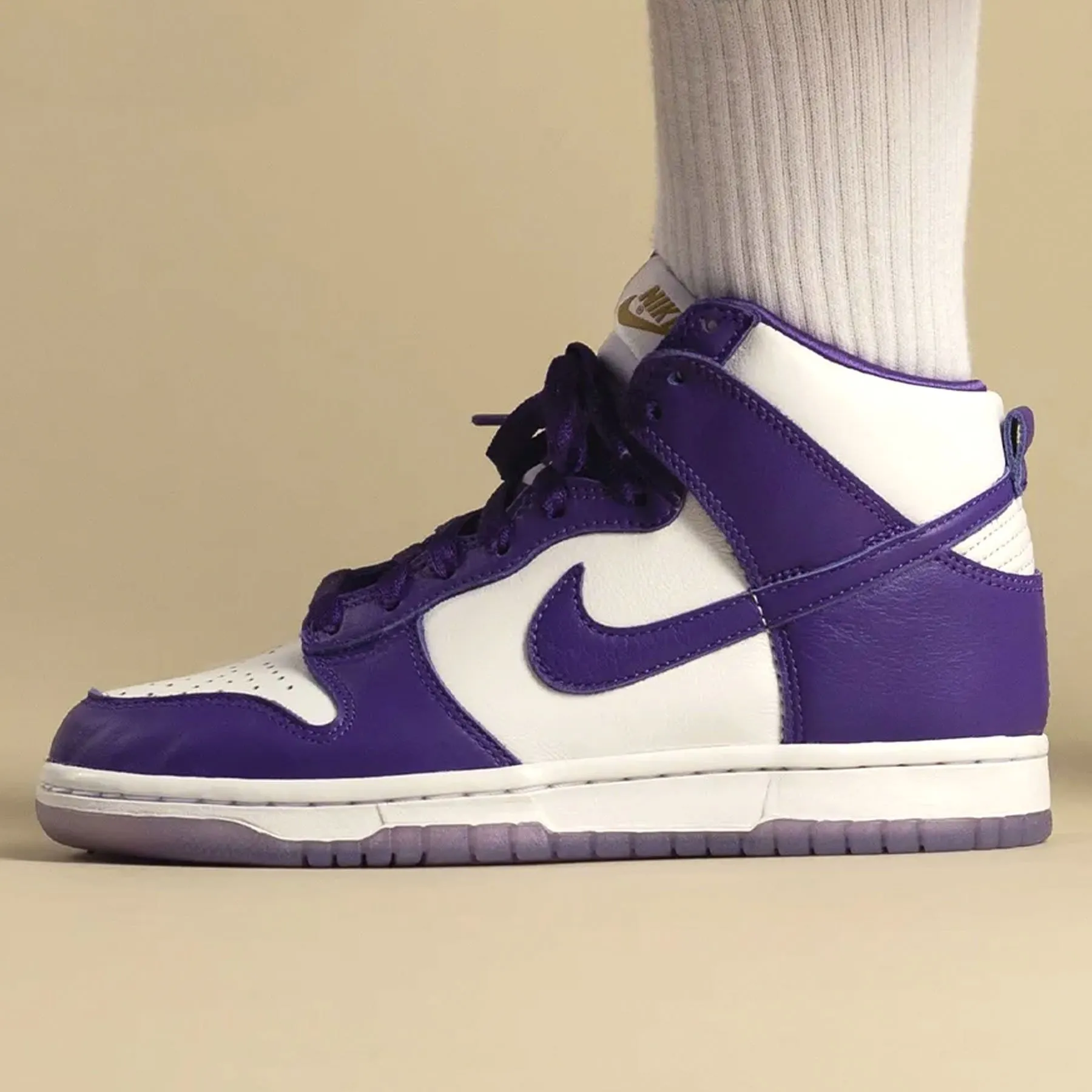 Nike Dunk High Wmns 'Varsity Purple' Nike Dunk stylish shoes