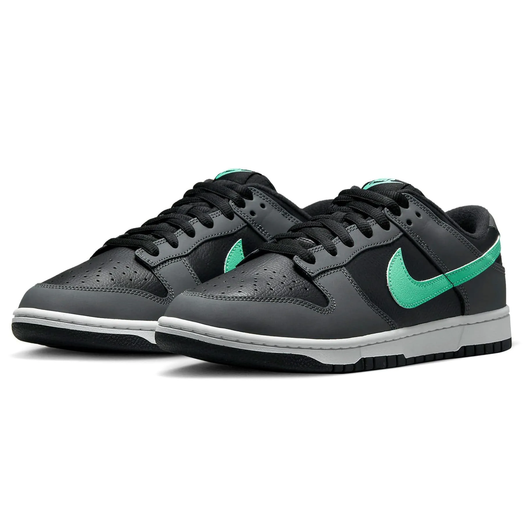 Nike Dunk Low 'Black Green Glow' Nike Dunk stylish shoes