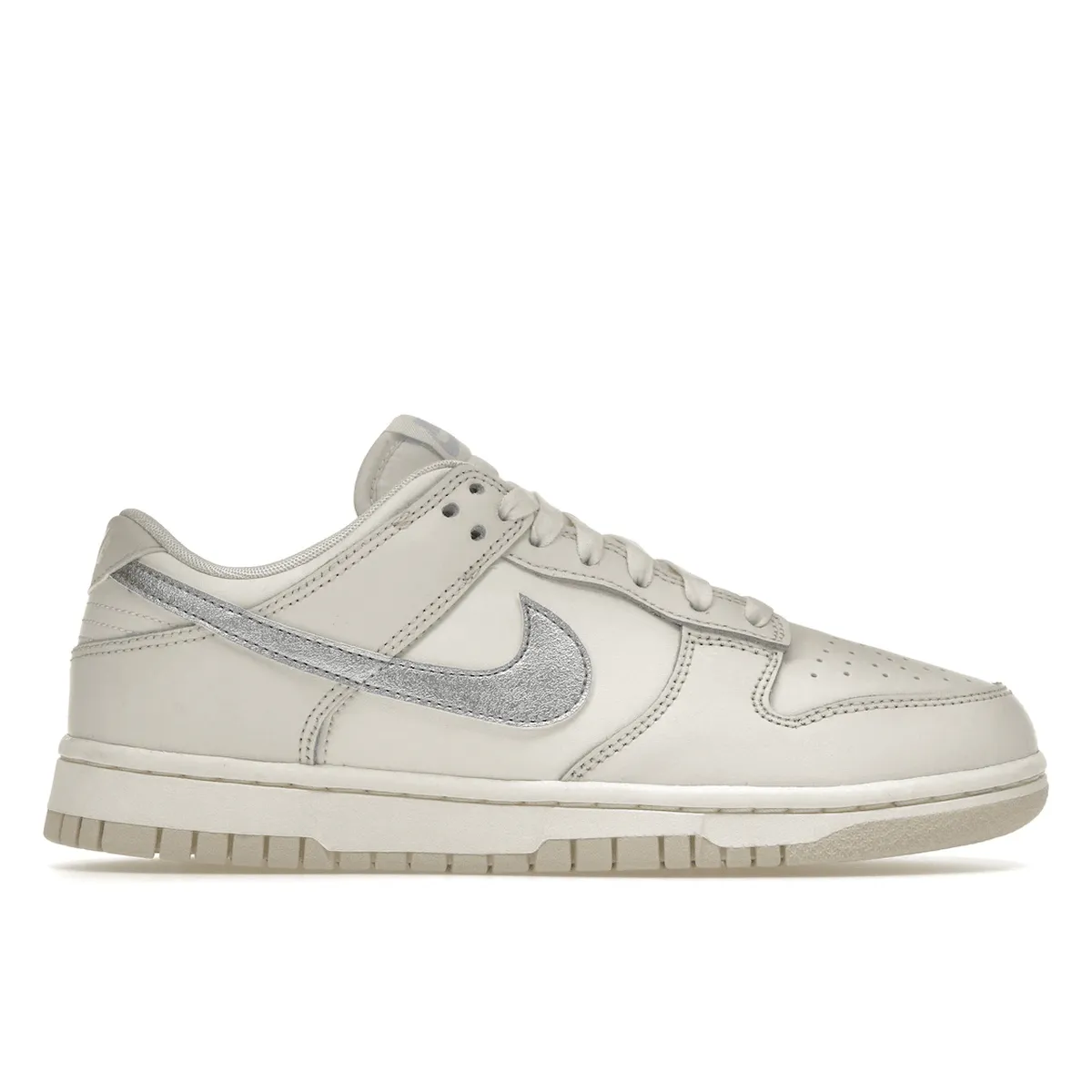 Nike Dunk Low Essential Sail Oxygen Purple Nike Dunk stylish shoes for sport and street
